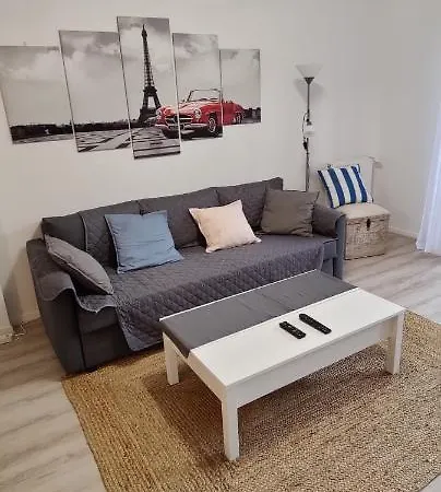 Appartement A 2 Pas Du Tramway Pont De Bezons Daire *